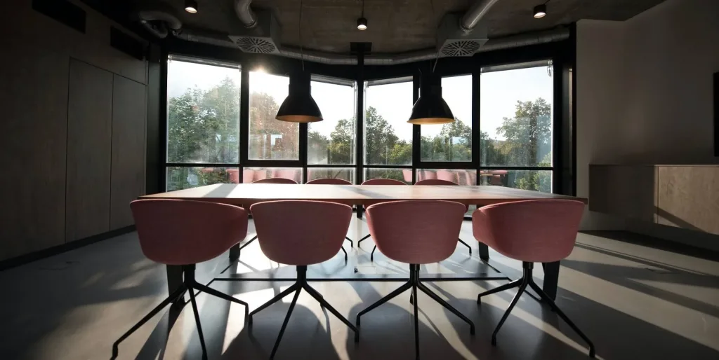 10 Ideas to Inspire Your Work Furniture