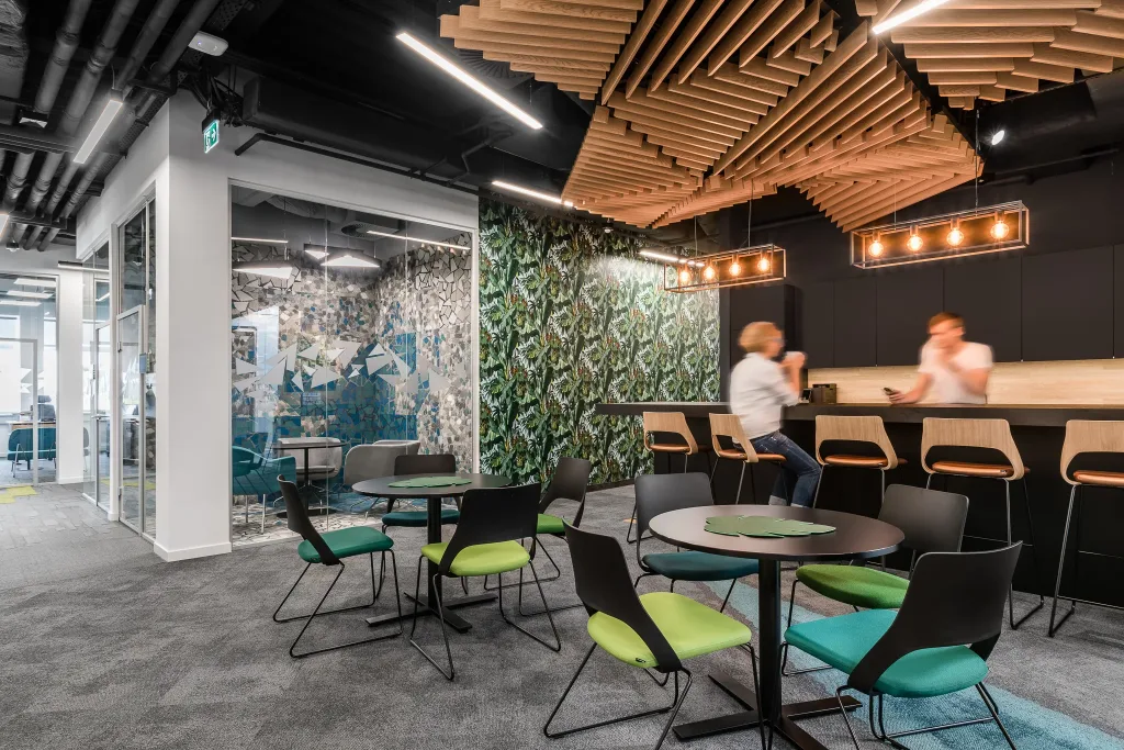 bold flexible office design